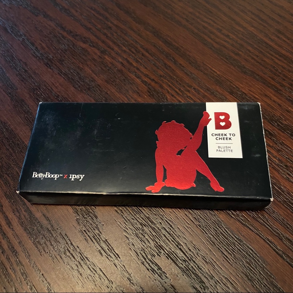 Ipsy Betty Boop Cheek to Cheek Blush Palette - Picture 2 of 7